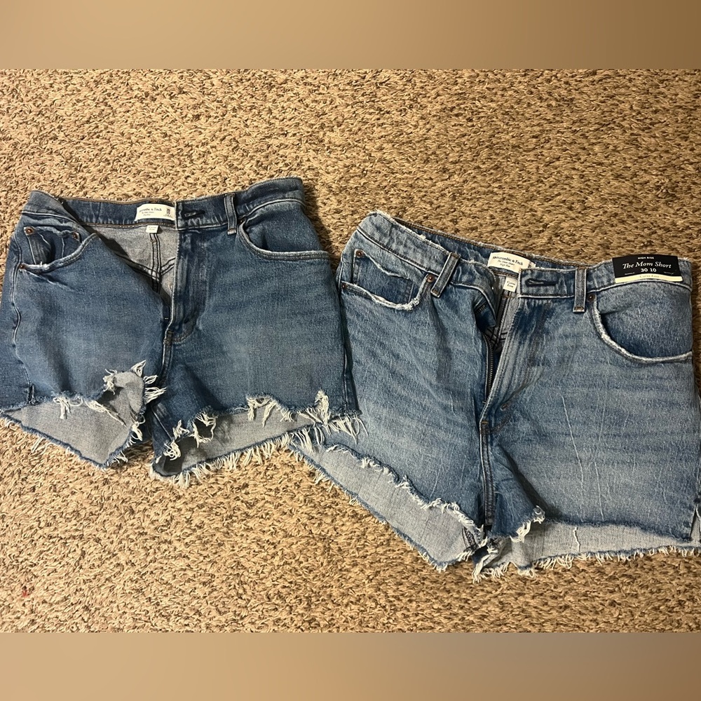 Abercrombie curve love mom shorts size 30/10
